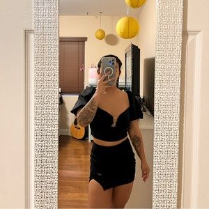 Black Puff Sleeve Top